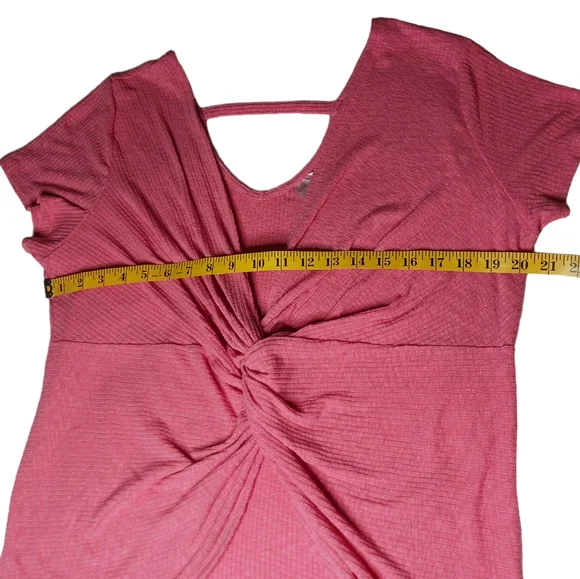 Twist Front Top Short Sl Woman's Plus XXXL Tangerine Color No Boundaries - Picture 3 of 5
